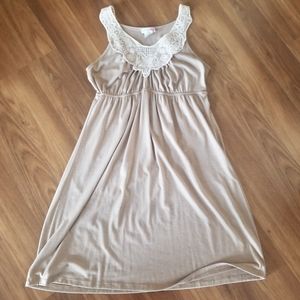 Tan/Lace Sleeveless Midi Dress